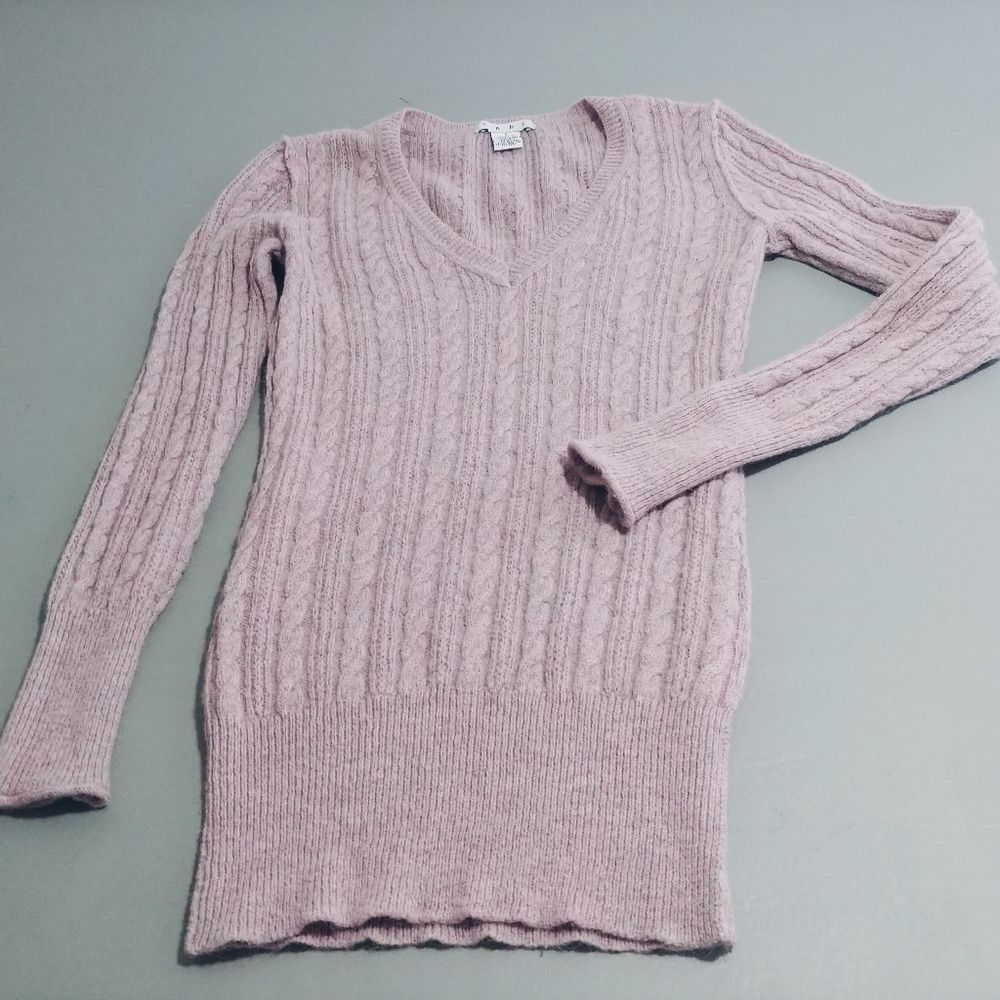 Cabi Wool Alpaca Blend Sweater Small Cable Knit V Neck Long Sleeve